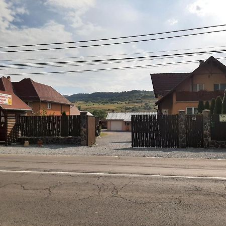 Kacsó Apartma Ocna de Sus Exterior foto